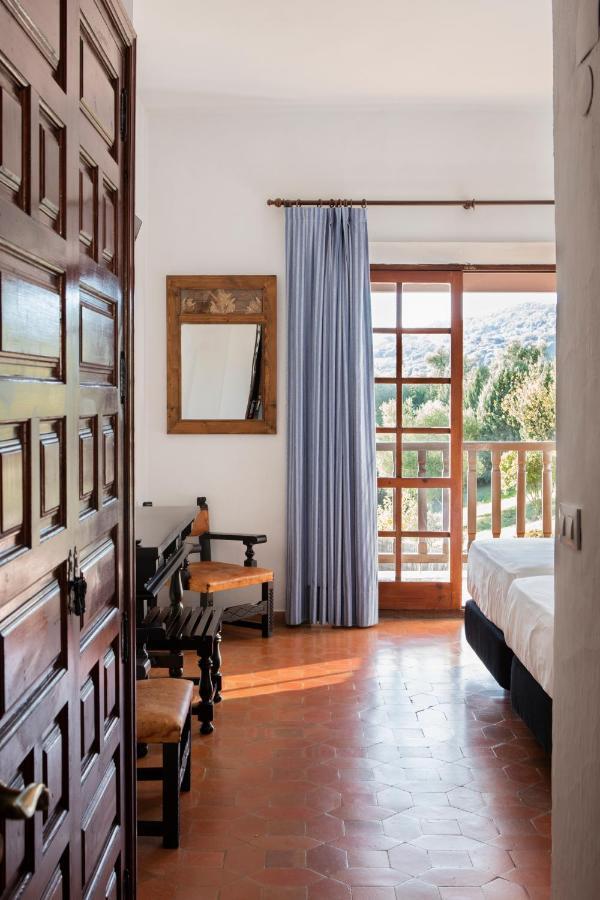 Hotel Tugasa Las Truchas El Bosque Dış mekan fotoğraf
